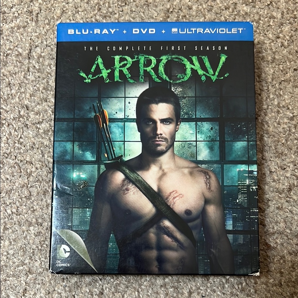Arrow: The Complete First Season Blu-ray/DVD